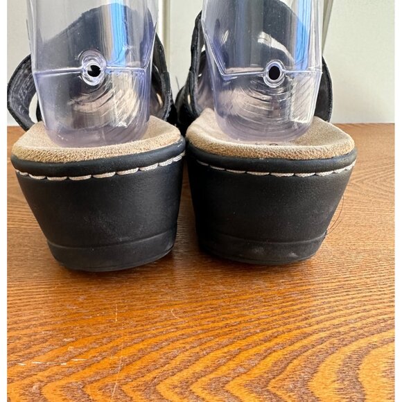 Women's Clarks Collection Textured Leather Slip On Sandals Black Size 10 Sku 299 - Picture 7 of 8